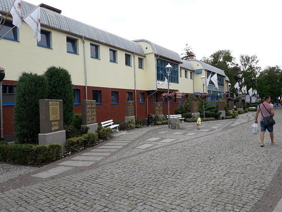 Aleja Gwiazd Sportu w Dziwnowie